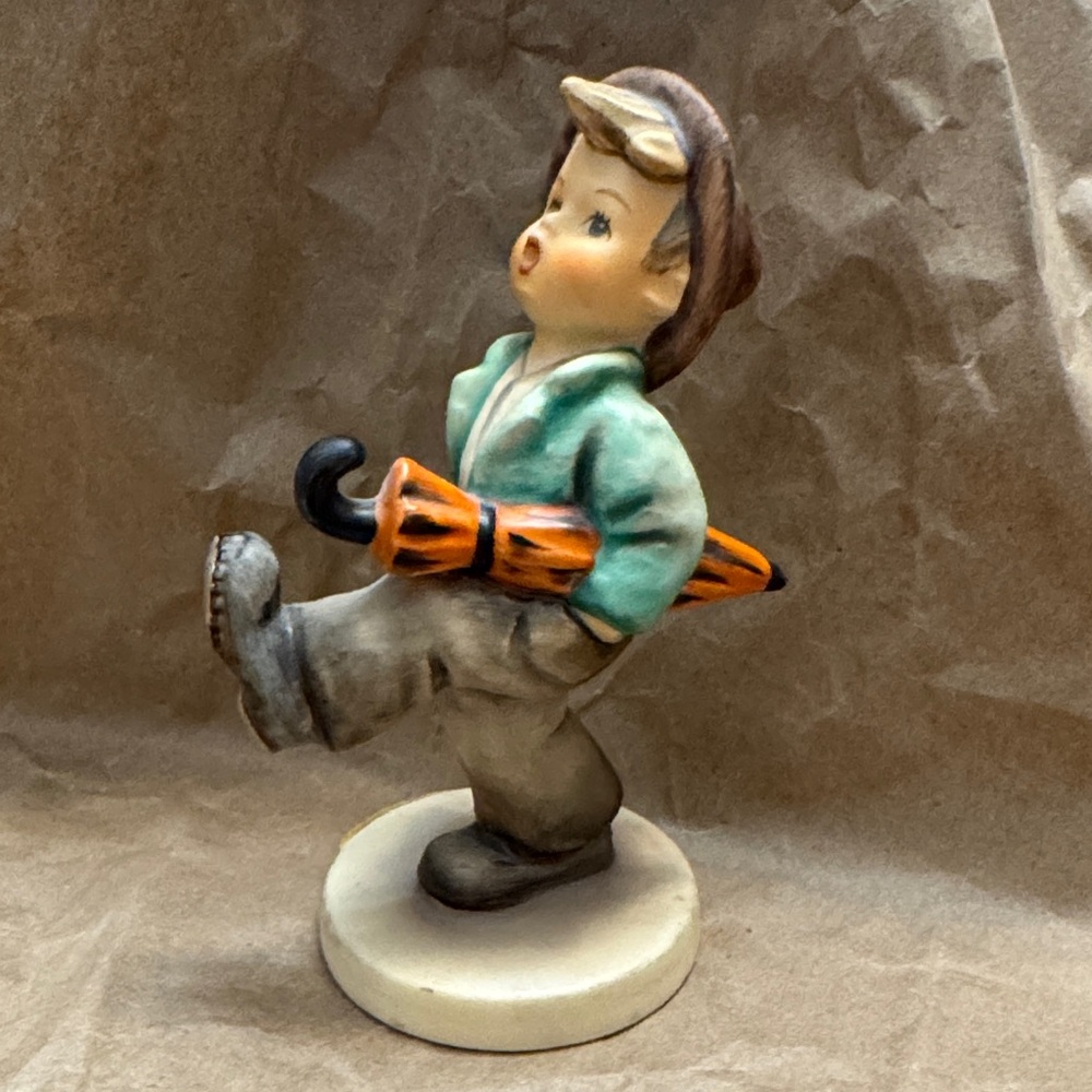 Hummel “happy traveller”